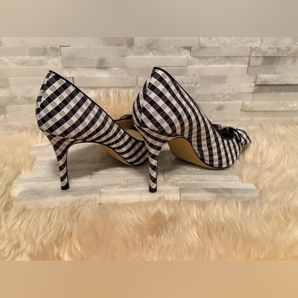 Ann Taylor NEW Black and White Gingham Pointed-Toe Bow Pumps - Picture 2 of 6